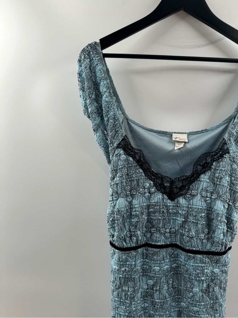 Venezia Blue Lace Trim Ruched Top – Women's 14/16 - Picture 2 of 6
